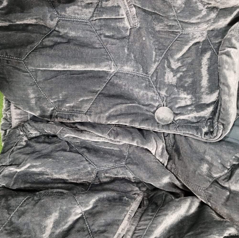 Jacket - Picture 2 of 4